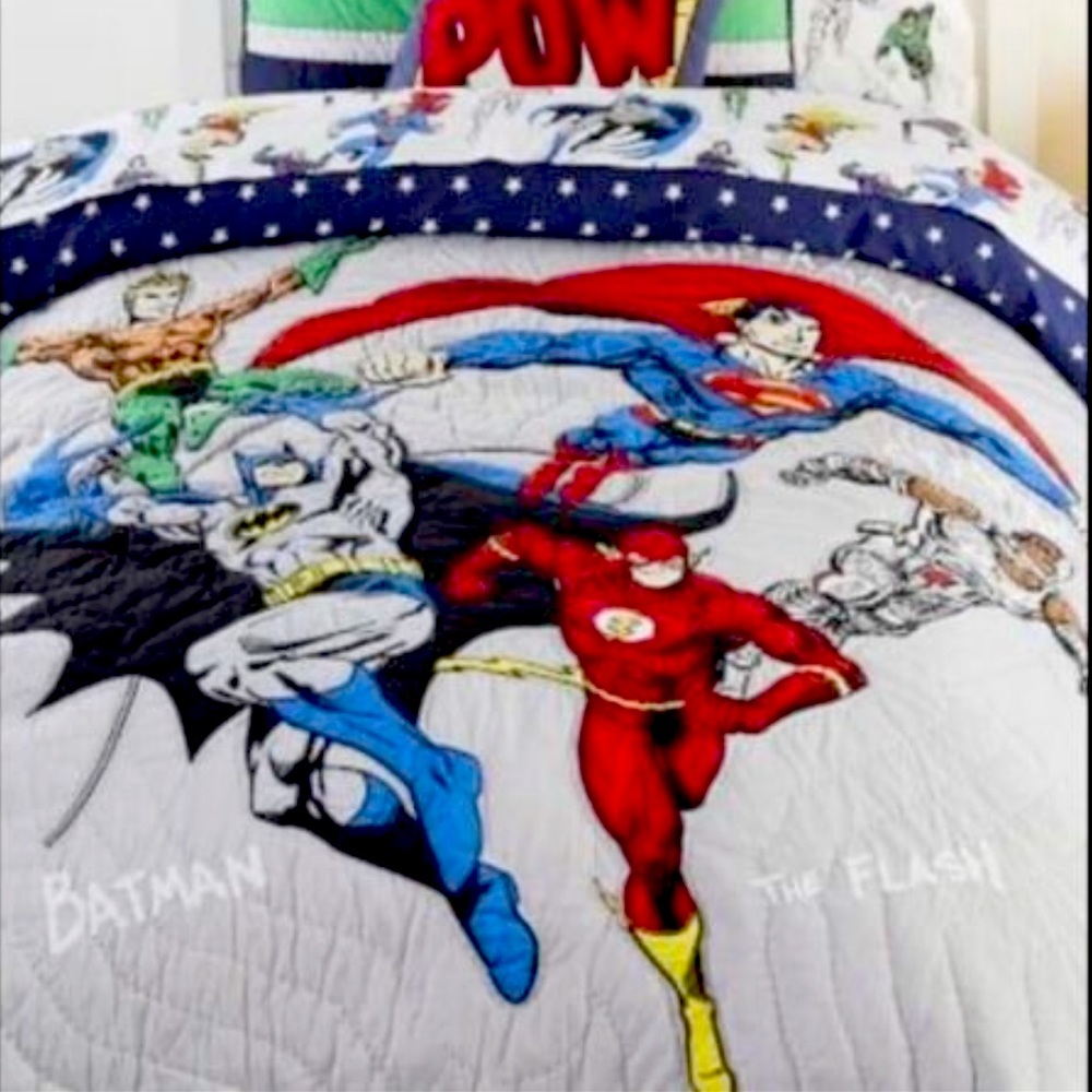 Pottery Barn Kids Superhero twin comforter